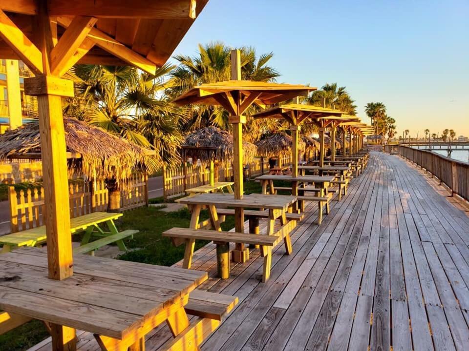 Hunt'S Castle Hotel Rockport Bagian luar foto